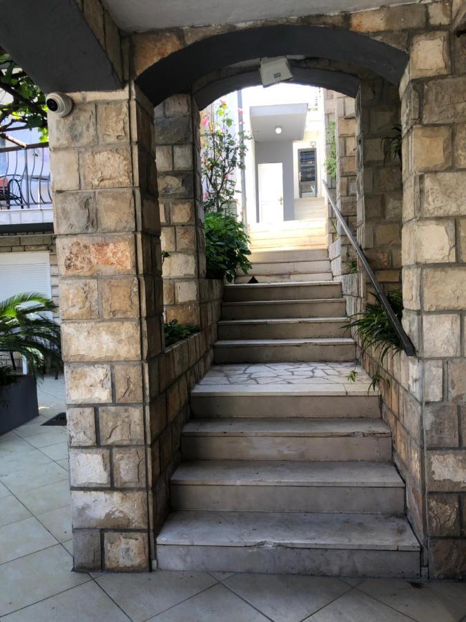 King's Landing Esma' House Apartment *