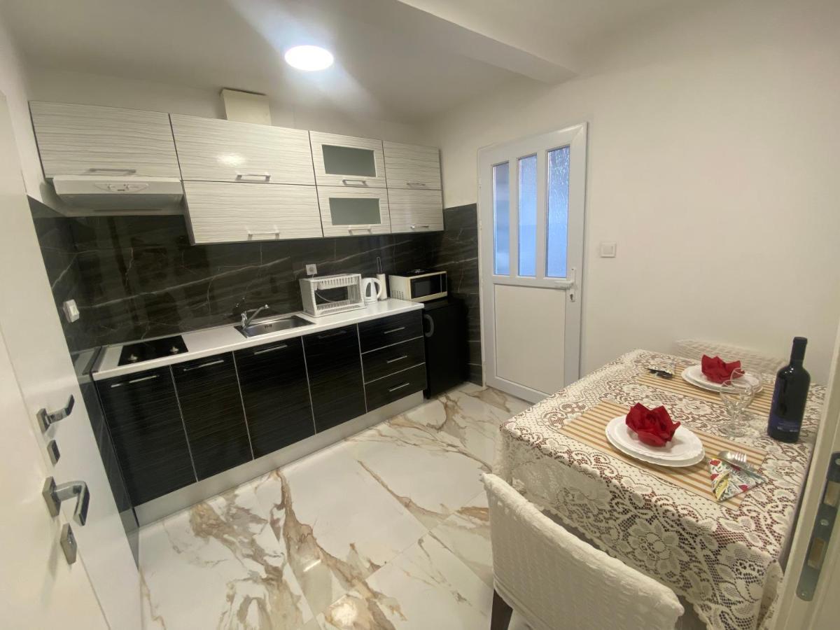 Apartment King's Landing Esma' House