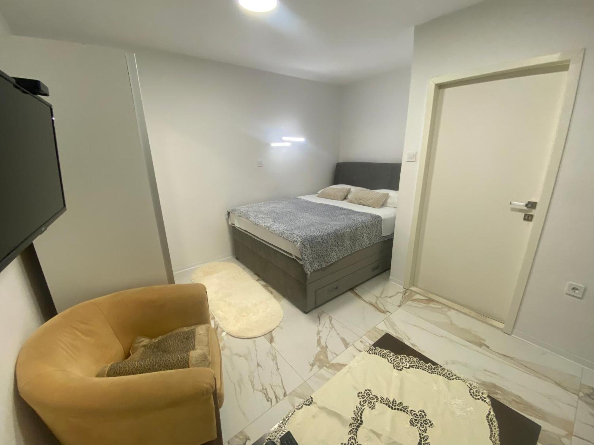 King's Landing Esma' House Apartment *